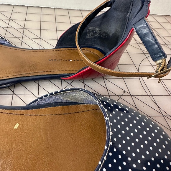 Tommy Hilfiger Audrey Ballet Peacoat Red Zipper Back Close Toe Sandals - Picture 5 of 6